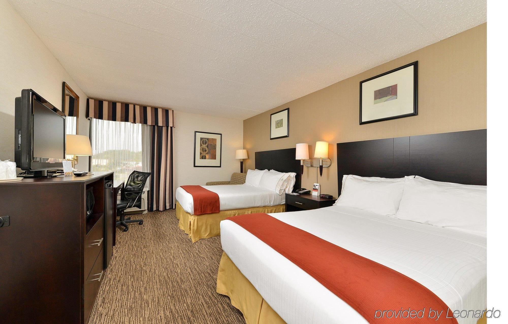 Holiday Inn Express Seaford-Route 13 Exterior photo
