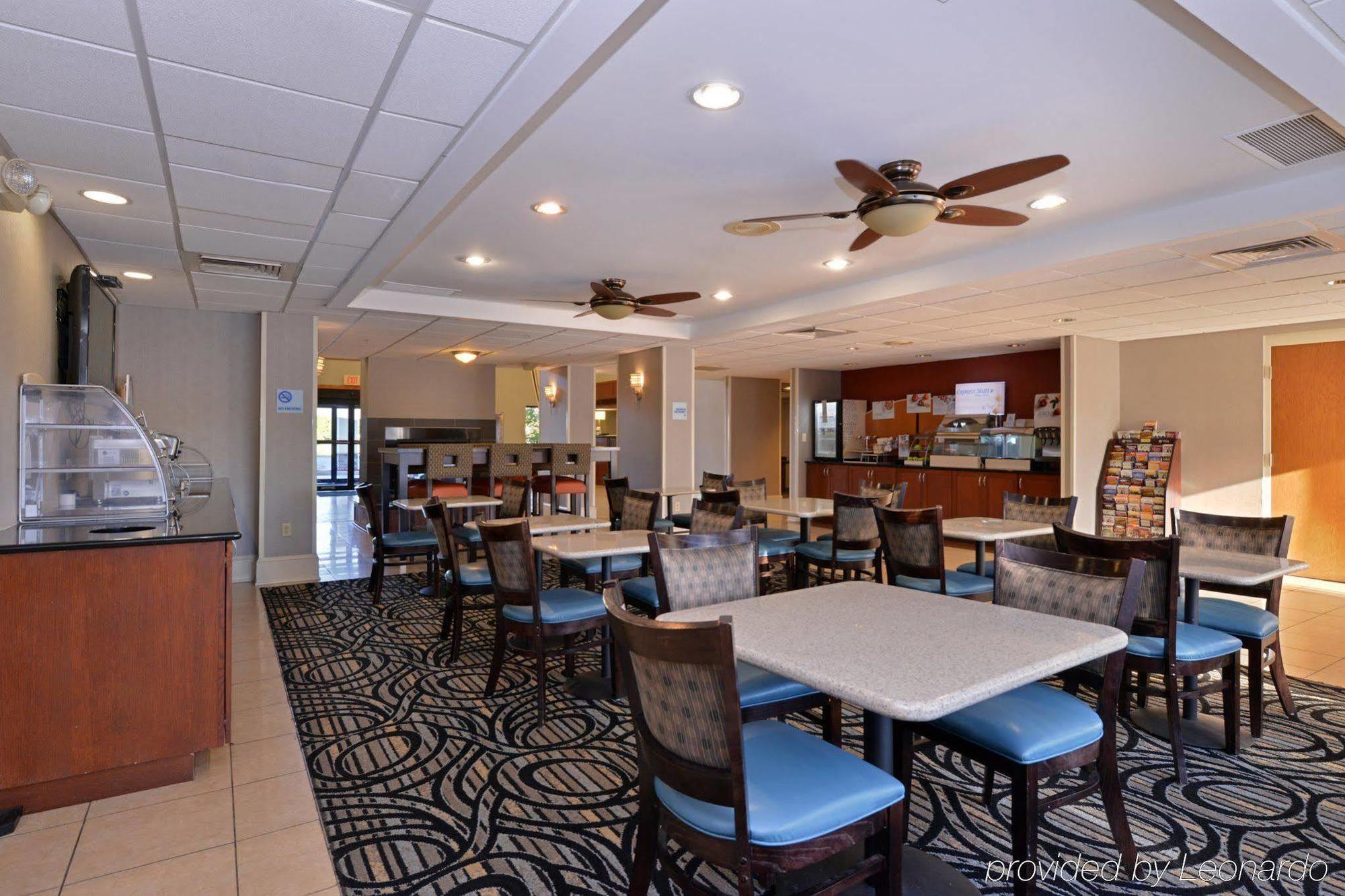 Holiday Inn Express Seaford-Route 13 Exterior photo