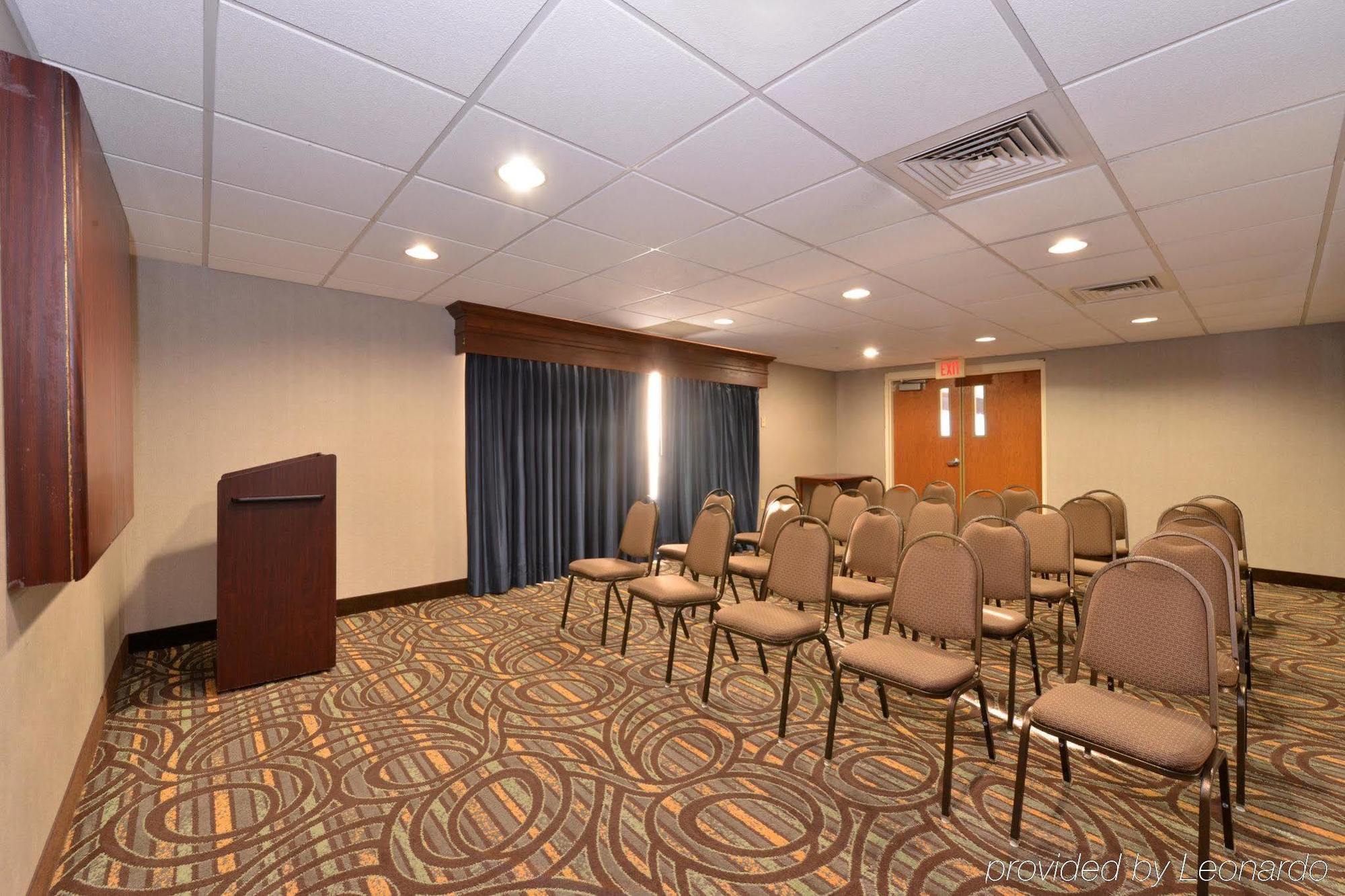 Holiday Inn Express Seaford-Route 13 Exterior photo